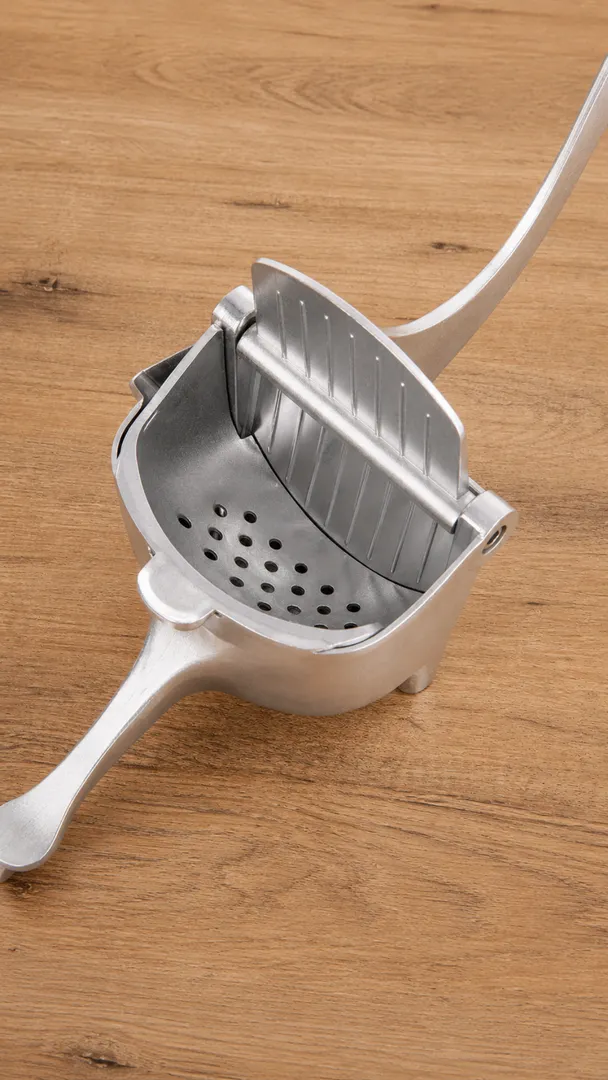 Espremedor de Frutas Manual Profissional em Aço Inox 7